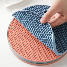 Kitchen Utensil Heat Resistant Honeycomb Silicone Hot Pot Holder Mat Coaster