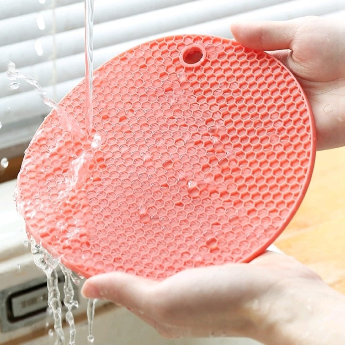 Kitchen Utensil Heat Resistant Honeycomb Silicone Hot Pot Holder Mat Coaster